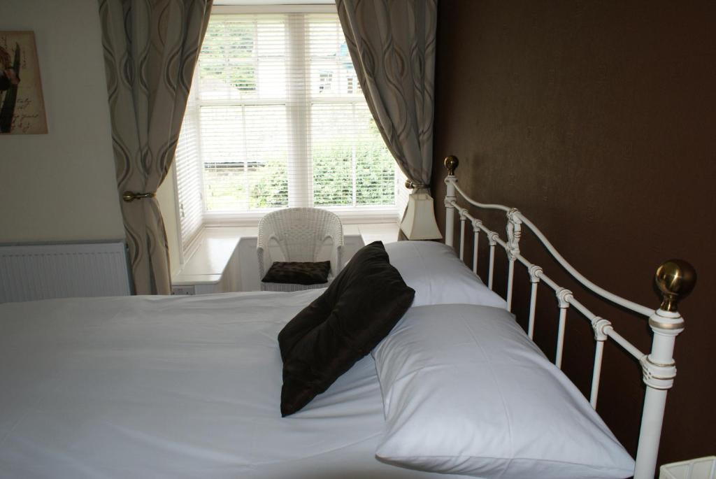 Longmead House Hotel Lynton Ruang foto